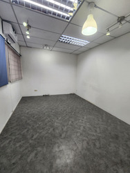 Waterloo Centre (D7), Office #457727501